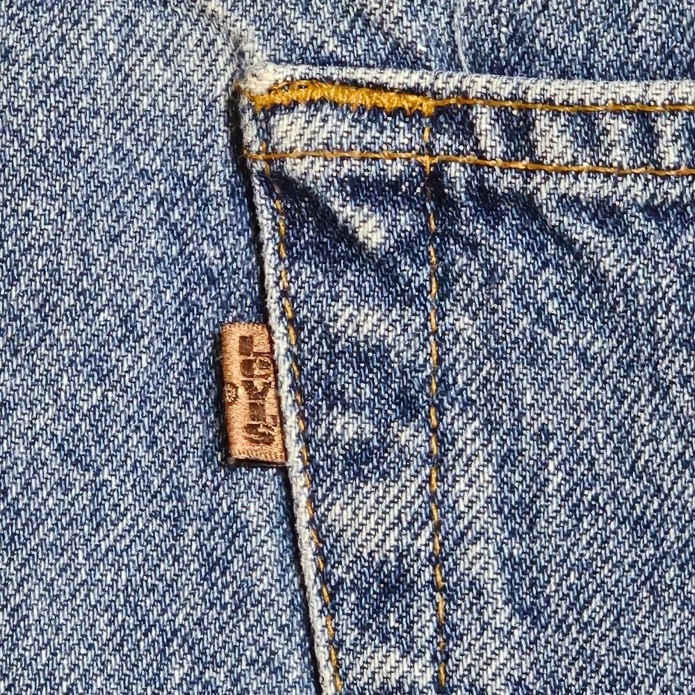 VTG Levi's 545 Jeans Loose Fit Light‎ Wash Denim Classic Style W44 L32